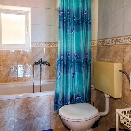 4 Bedroom With Pool At Peljesac Trpanj
