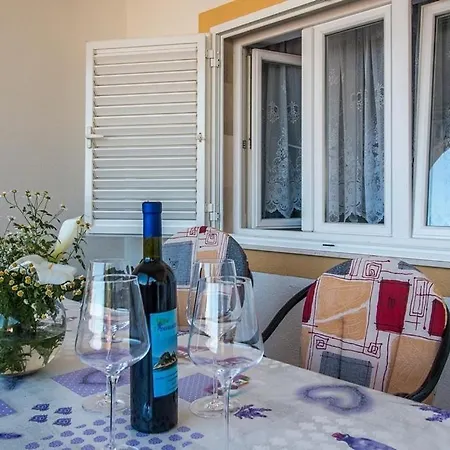 4 Bedroom With Pool At Peljesac Apartman