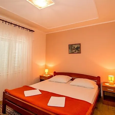 公寓 4 Bedroom With Pool At Peljesac 特尔帕尼