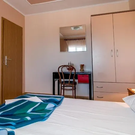 公寓 4 Bedroom With Pool At Peljesac 特尔帕尼
