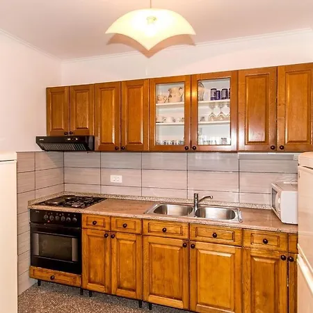 公寓 4 Bedroom With Pool At Peljesac